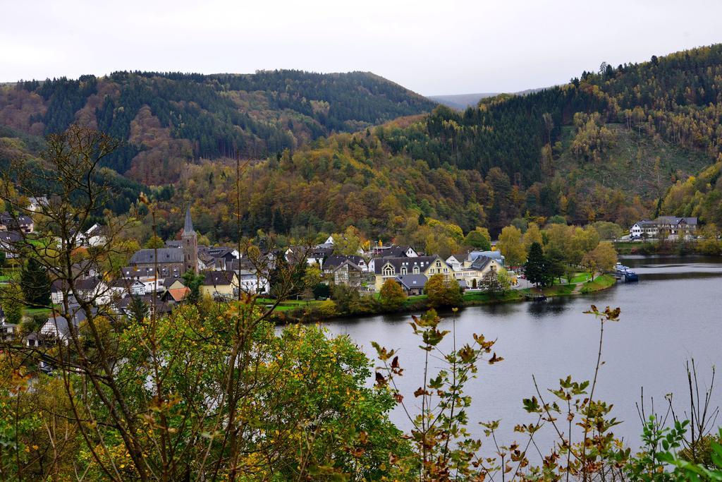 Pension Zur Schmiede Айнрур Экстерьер фото